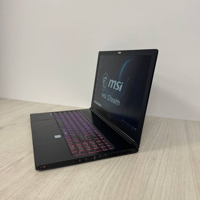 Ігровий ноутбук Б-класу MSI GS63VR Stealth 6RF / 15.6" (1920x1080) IPS / Intel Core i7-6700HQ (4 (8) ядра по 2.6 - 3.5 GHz) / 16 GB DDR4 / 512 GB SSD / nVidia GeForce GTX 1060, 6 GB GDDR5, 192-bit / WebCam б/в - зображення 6