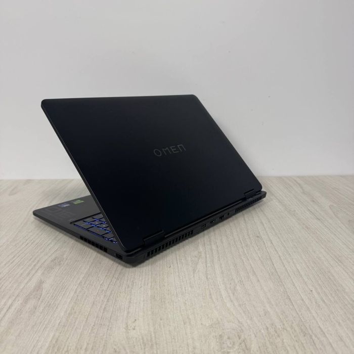 Ігровий ноутбук HP Omen 16 Slim 16-an0001nr / 16" (2560x1600) IPS / Intel Core Ultra 7 255H (16 (22) ядер по 2.0 - 5.1 GHz) / 16 GB DDR5 / 512 GB SSD / nVidia GeForce RTX 5060, 8 GB GDDR7, 128-bit / WebCam б/в - зображення 7