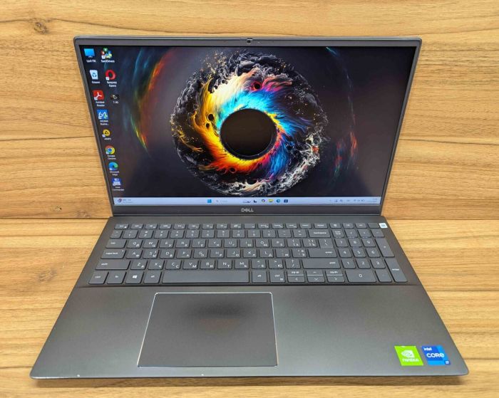 Ноутбук Б-клас Dell Vostro 5502 / 15.6" (1920x1080) IPS / Intel Core i7-1165G7 (4 (8) ядра по 2.8 - 4.7 GHz) / 16 GB DDR4 / 512 GB SSD / nVidia GeForce MX330, 2 GB GDDR5, 64-bit / WebCam / TouchID / Windows 11 б/в - изображение 2