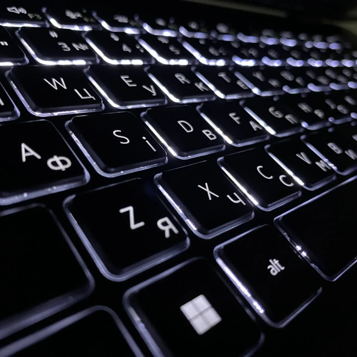 Ультрабук Б-клас Dell Latitude 7530 / 15.6" (1920x1080) IPS / Intel Core i7-1270P (12 (16) ядер по 2.2 - 4.8 GHz) / 16 GB DDR5 / 256 GB SSD / Intel Iris Xe Graphics / WebCam / HDMI б/в - зображення 7