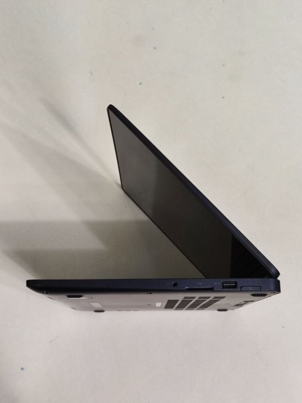 Ультрабук Dell Latitude E7470 / 14" (2560x1440) IPS Touch / Intel Core i5-6200U (2 (4) ядра по 2.3 - 2.8 GHz) / 8 GB DDR4 / 256 GB SSD / Intel HD Graphics 520 / WebCam б/в - зображення 6