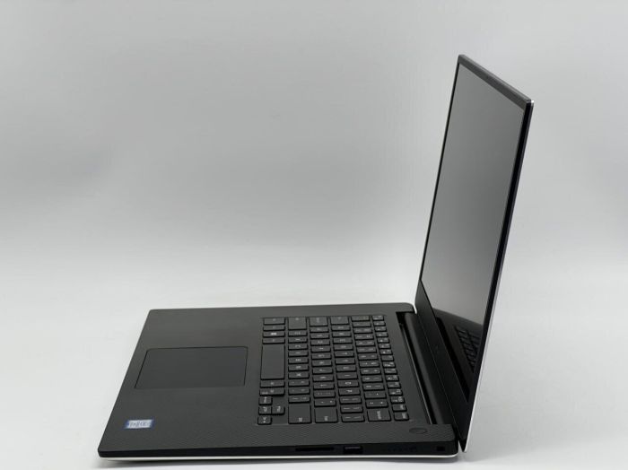 Мобільна робоча станція Dell Precision 5540 / 15,6" (1920x1080) IPS / Intel Core i5-9400H (4 (8) ядра по 2,5 - 4,3 ГГц) / 16 ГБ DDR4 / 240 ГБ SSD / nVidia Quadro T1000, 4 ГБ GDDR6, 128-біт / WebCam б/в - зображення 4