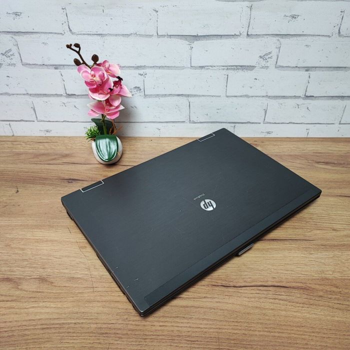 Ноутбук Б-клас HP EliteBook 8540w / 15.6" (1600x900) TN / Intel Core i7-720QM (4 (8) ядра по 1.6 - 2.8 GHz) / 12 GB DDR3 / 256 GB SSD / nVidia Quadro FX 880M, 1 GB DDR3, 128-bit / DVD-ROM б/в - зображення 7