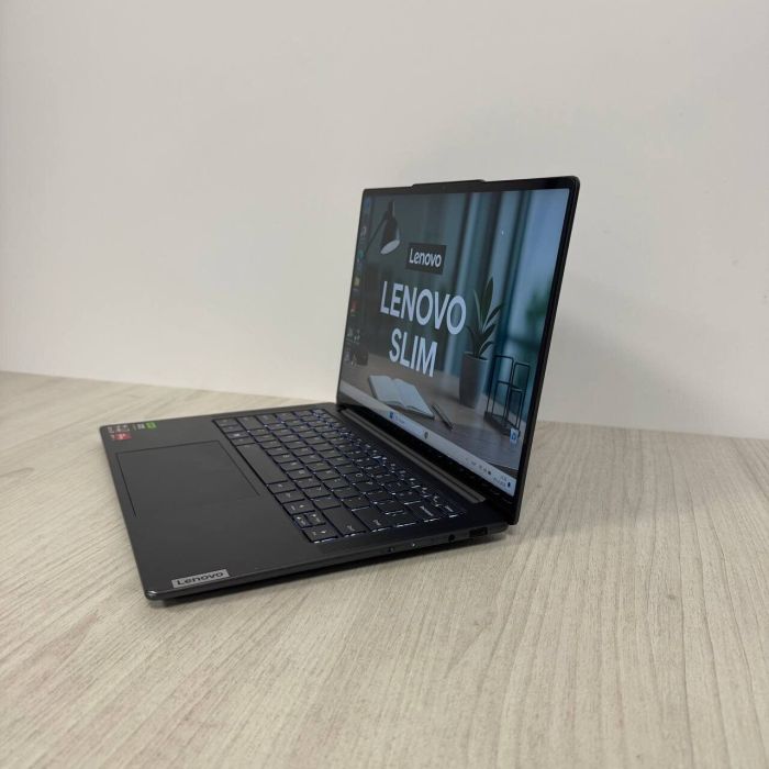 Ігровий ноутбук Б-класу Lenovo Slim Pro 7 14ARP8 / 14" (2560x1440) IPS Touch / AMD Ryzen 7 7735HS (8 (16) ядер 3,2 - 4,75 ГГц) / 16 ГБ DDR5 / 512 ГБ SSD / nVidia GeForce RTX 3050, 6 ГБ GDDR6, 96-біт / Веб-камера б/в - изображение 6