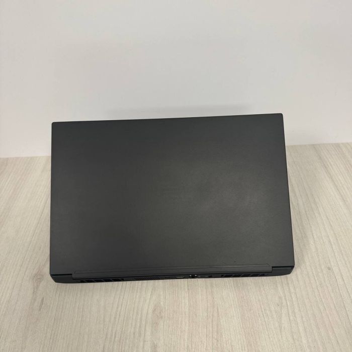 Ігровий ноутбук MainGear Vector Pro MG-VCP17I-3080 / 17,3" (1920x1080) IPS / Intel Core i7-11800H (8 (16) ядер по 2,3 - 4,6 ГГц) / 32 ГБ DDR4 / 1000 ГБ SSD / nVidia GeForce RTX 3080, 16 ГБ GDDR6, 256-біт / WebCam б/в - зображення 7