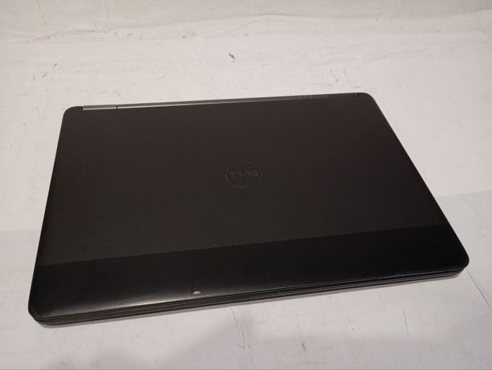 Ультрабук Б-клас Dell Latitude E7450 / 14" (1920x1080) TN / Intel Core i7-5600U (2 (4) ядра по 2.6 - 3.2 GHz) / 16 GB DDR3 / 256 GB SSD / Intel HD Graphics 5500 / WebCam б/в - зображення 6