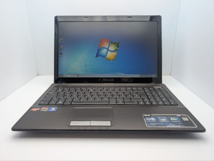 Ноутбук Asus X53B / 15.6" (1366x768) TN / AMD E-350 (2 ядра по 1.6 GHz) / 6 GB DDR3 / 120 GB SSD / AMD Radeon HD 6310 Graphics / WebCam / DVD-ROM б/в - изображение 2