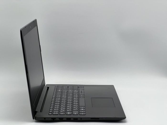 Ноутбук Б-клас Lenovo IdeaPad 330-151GM / 15.6" (1366x768) TN / Intel Celeron N4000 (2 ядра по 1.1 - 2.6 GHz) / 8 GB DDR4 / 120 GB SSD / Intel UHD Graphics 600 / WebCam б/в - зображення 3