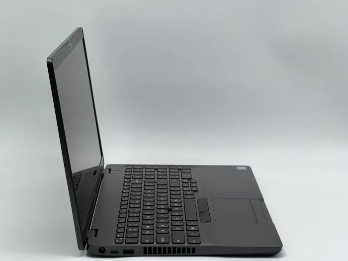 Ноутбук Dell Latitude 5500, i5-8365U, 16 GB, 240 GB, Intel UHD Graphics 620, 1920x1080, IPS [SH2506175] БУ - зображення 2