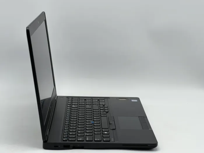 Ноутбук Dell Latitude 5580, i5-6300U, 8 GB, 120 GB, Intel HD Graphics 520, 1366x768, TN [SH2606255] БУ - изображение 2