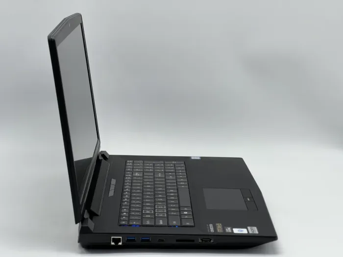 Ноутбук Sager X95 P770DM, i7-6700K, 16 GB, 120 GB, NVIDIA GeForce GTX 980M, 1000 GB, 1920x1080, IPS [SH26041021] БУ - зображення 2