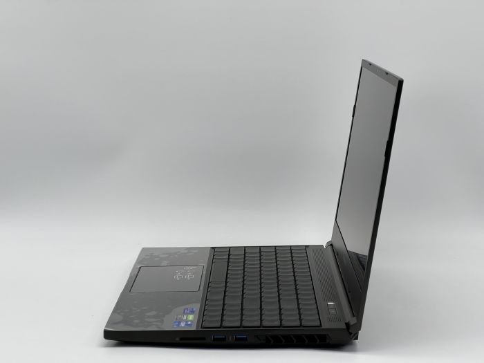 Ноутбук CyberPowerPC Tracer V Edge I15E, i7-11800H, 32 GB, 960 GB, NVIDIA GeForce RTX 3080, 2560x1440, IPS [SH2603366] БУ - изображение 3