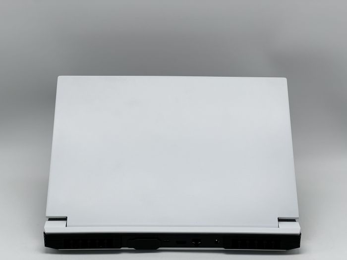 Ноутбук Eluktronics PROMETHEUS XVI G2, i7-13700HX, 32 GB, 2048 GB, NVIDIA GeForce RTX 4080, 2560x1600, IPS [SH2601105] БУ - изображение 4