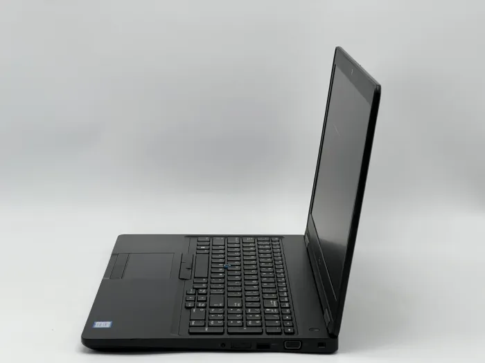 Ноутбук Dell Latitude 5590, i5-8250U, 16 GB, 240 GB, Intel UHD Graphics 620, 1920x1080, IPS [SH26061626] БУ - зображення 3