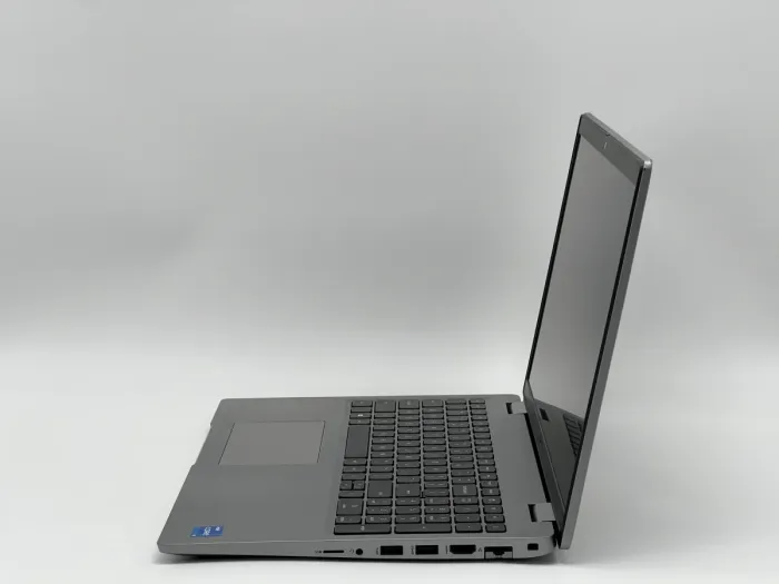 Ноутбук Dell Latitude 5520, i5-1135G7, 16 GB, 240 GB, Intel Iris Xe Graphics, 1920x1080, IPS [SH26031337] БУ - зображення 3