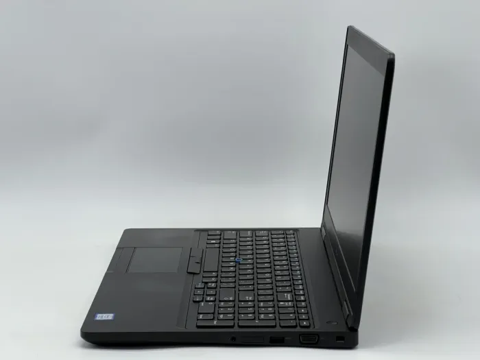 Ноутбук Dell Latitude 5590, i5-7300U, 16 GB, 240 GB, Intel HD Graphics 620, 1366x768, IPS [SH2607332] БУ - изображение 3