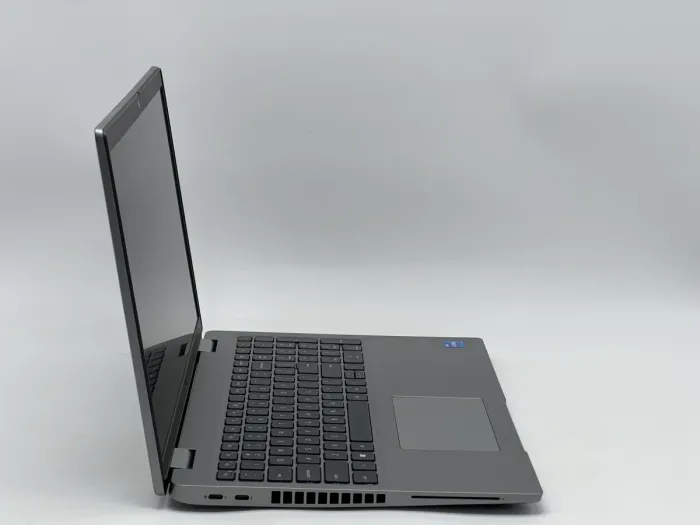 Ноутбук Dell Latitude 5520, i5-1145G7, 16 GB, 240 GB, Intel Iris Xe Graphics, 1920x1080, IPS [SH26061114] БУ - зображення 2
