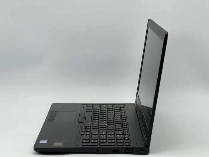 Ноутбук Dell Latitude 5580, i5-6300U, 8 GB, 120 GB, Intel HD Graphics 520, 1366x768, TN [SH2606255] БУ - изображение 3
