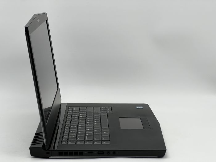 Ноутбук Dell Alienware 15 R3, i5-6300HQ, 16 GB, 480 GB, NVIDIA GeForce GTX 1060, 1920x1080, IPS [SH26051439] БУ - изображение 2