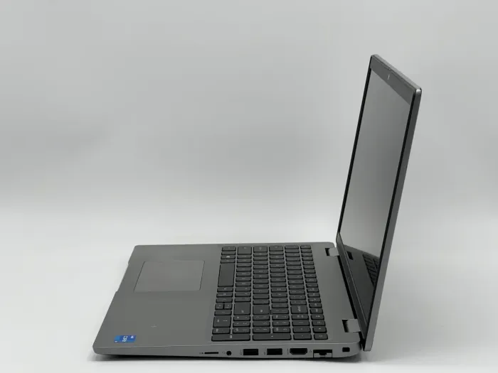 Ноутбук Dell Latitude 5520, i5-1135G7, 16 GB, 240 GB, Intel Iris Xe Graphics, 1920x1080, IPS [SH25121526] БУ - зображення 3