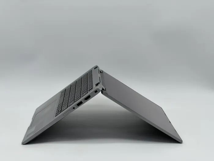 Ноутбук Dell Latitude 5330 2 in 1, i5-1245U, 16 GB, 240 GB, Intel Iris Xe Graphics, 1920x1080, IPS [SH26051104] БУ - зображення 4