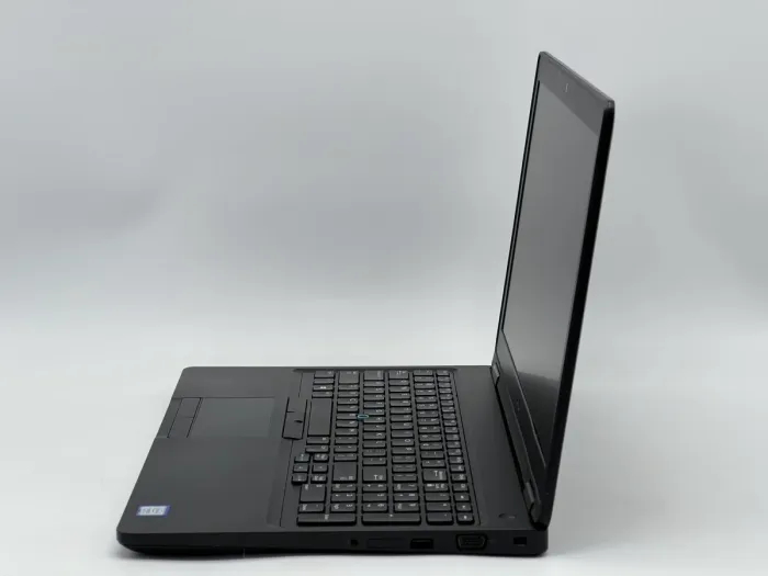 Ноутбук Dell Latitude 5590, i5-7300U, 8 GB, 120 GB, Intel HD Graphics 620, 1366x768, TN [SH2605904] БУ - изображение 3