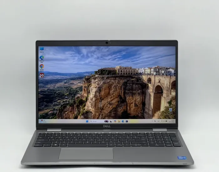 Ноутбук Dell Latitude 5520, i5-1145G7, 16 GB, 240 GB, Intel Iris Xe Graphics, 1920x1080, IPS [SH2601459] БУ - зображення 1