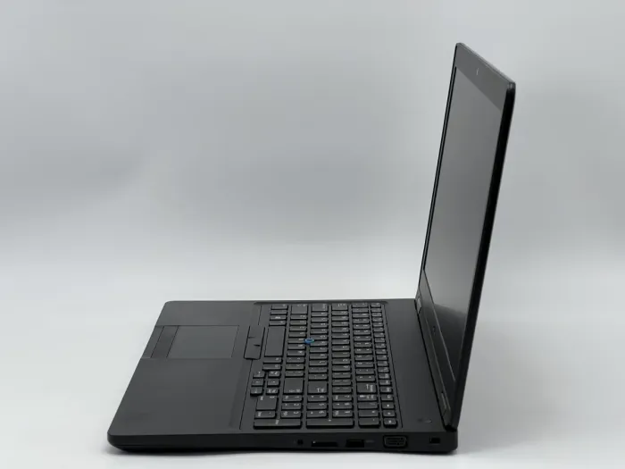 Ноутбук Dell Latitude 5590, i5-7300U, 8 GB, 120 GB, Intel HD Graphics 620, 1366x768, TN [SH26061038] БУ - изображение 3