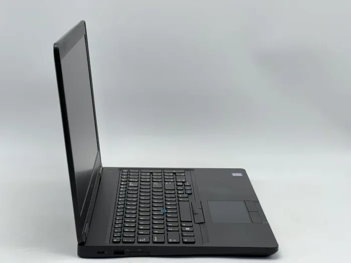 Ноутбук Dell Latitude 5590, i5-7300U, 16 GB, 240 GB, Intel HD Graphics 620, 1366x768, IPS [SH2607332] БУ - изображение 2