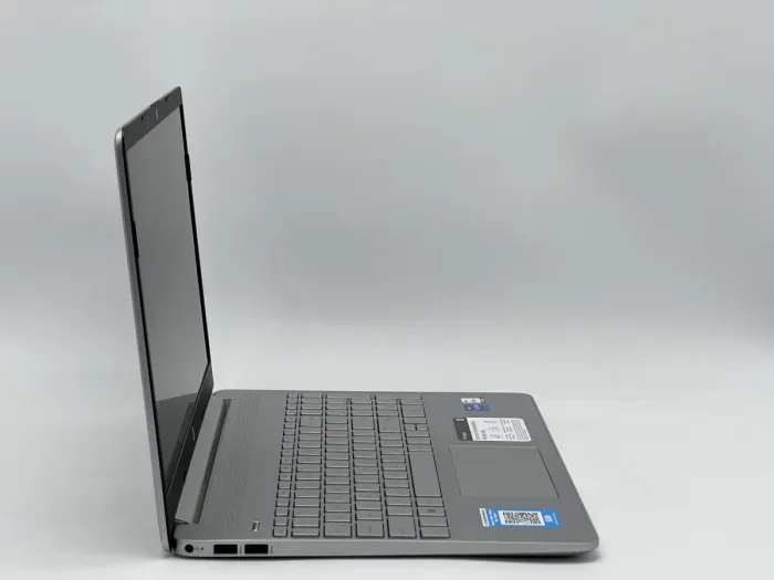 Ноутбук HP 15-dy2045nr, i5-1135G7, 16 GB, 240 GB, Intel Iris Xe Graphics, 1920x1080, IPS [SH2604912] БУ - зображення 2