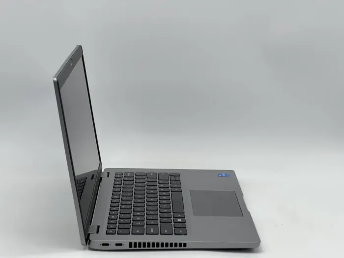 Ноутбук Dell Latitude 5430, i5-1235U, 16 GB, 240 GB, Intel UHD Graphics, 1920x1080, IPS [SH26051646] БУ - зображення 2