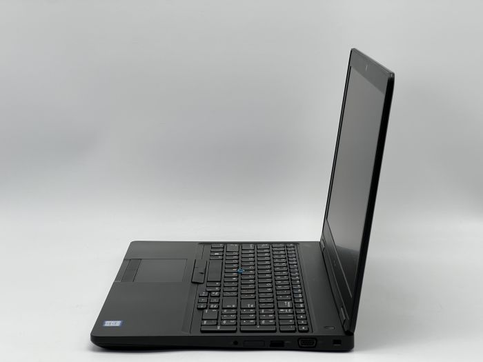 Ноутбук Dell Latitude 5590, i5-7300U, 8 GB, 120 GB, Intel HD Graphics 620, 1366x768, TN [SH26051067] БУ - изображение 3