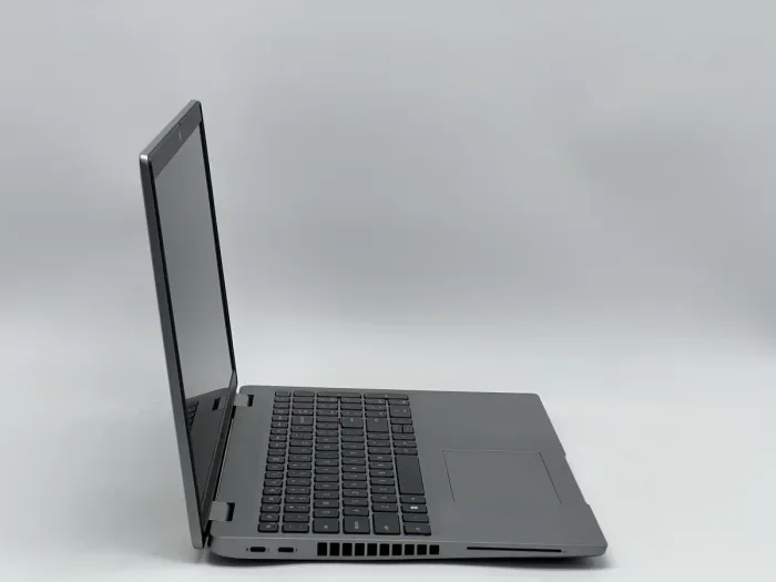 Ноутбук Dell Latitude 5520, i5-1145G7, 16 GB, 240 GB, Intel Iris Xe Graphics, 1920x1080, IPS [SH26051094] БУ - зображення 2