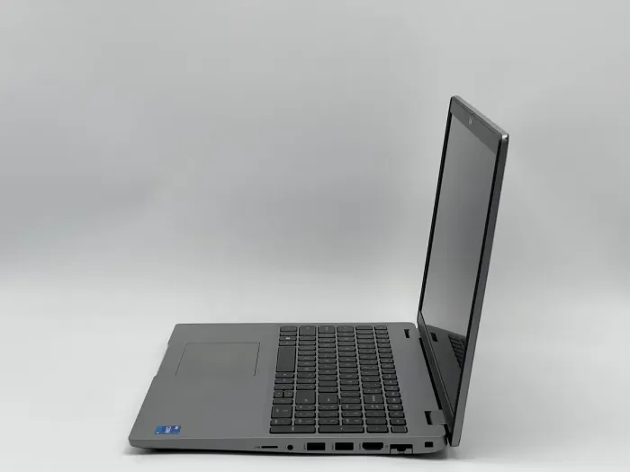 Ноутбук Dell Latitude 5520, i5-1135G7, 16 GB, 240 GB, Intel Iris Xe Graphics, 1920x1080, IPS [SH26031335] БУ - зображення 3
