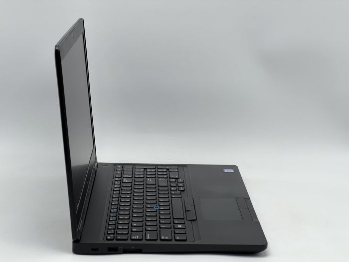 Ноутбук Dell Latitude 5590, i5-7300U, 8 GB, 120 GB, Intel HD Graphics 620, 1366x768, TN [SH2605873] БУ - изображение 2