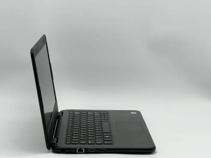 Ноутбук Dell Latitude 3300, i5-8250U, 8 GB, 240 GB, Intel UHD Graphics 620, 1366x768, TN [IS2512095] БУ - зображення 2