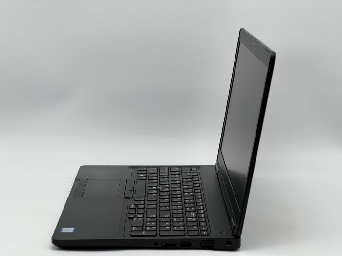 Ноутбук Dell Latitude 5590, i5-7300U, 8 GB, 120 GB, Intel HD Graphics 620, 1366x768, TN [SH26061019] БУ - изображение 3