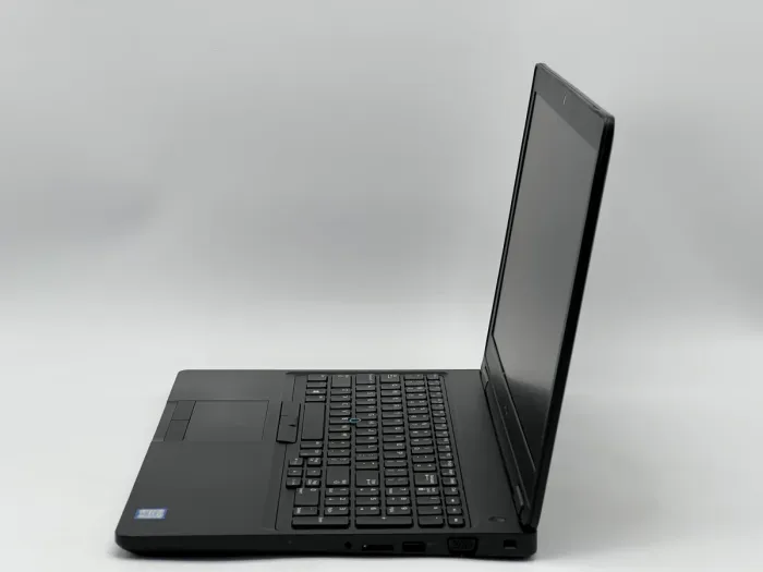 Ноутбук Dell Latitude 5590, i5-7300U, 8 GB, 120 GB, Intel HD Graphics 620, 1366x768, TN [SH26061019] БУ - изображение 3