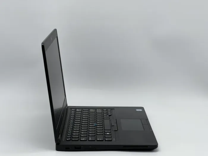 Ноутбук Dell Latitude 5480, i5-6300U, 8 GB, 120 GB, Intel HD Graphics 520, 1366x768, TN [SH26051256] БУ - зображення 2