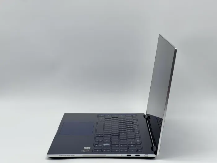 Ноутбук Samsung GalaxyBook Flex NP950QCG -K01US, i7-1065G7, 12 GB, 480 GB, Intel Iris Plus Graphics, 1920x1080, IPS [SH2603328] БУ - зображення 3