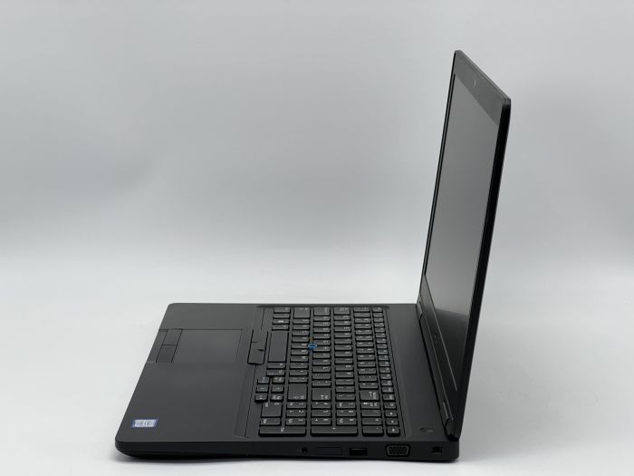Ноутбук Dell Latitude 5590, i5-7300U, 8 GB, 120 GB, Intel HD Graphics 620, 1366x768, TN [SH26051039] БУ - изображение 3