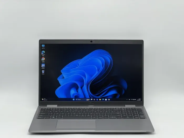 Ноутбук Dell Latitude 5520, i5-1145G7, 16 GB, 240 GB, Intel Iris Xe Graphics, 1920x1080, IPS [SH2605207] БУ - зображення 1