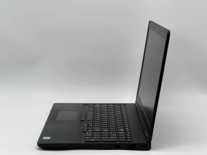 Ноутбук Dell Latitude 5590, i5-7300U, 8 GB, 120 GB, Intel HD Graphics 620, 1366x768, TN [SH26051071] БУ - зображення 3