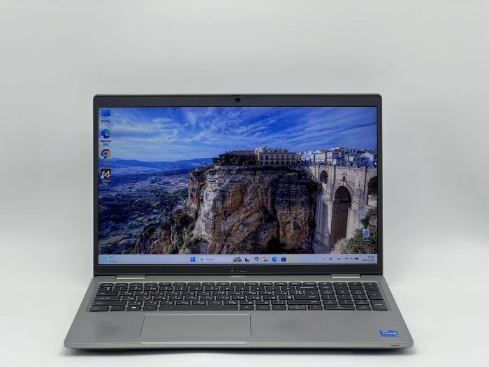 Ноутбук Dell Latitude 5520, i5-1135G7, 16 GB, 240 GB, Iris Xe Graphics, 1366x768, TN [SH25121513] БУ - зображення 1