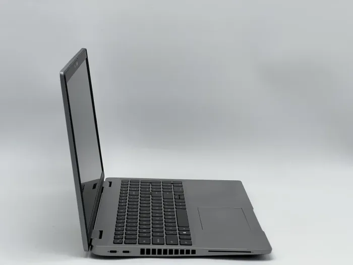 Ноутбук Dell Latitude 5520, i5-1145G7, 16 GB, 240 GB, Intel Iris Xe Graphics, 1920x1080, IPS [SH2605315] БУ - зображення 2