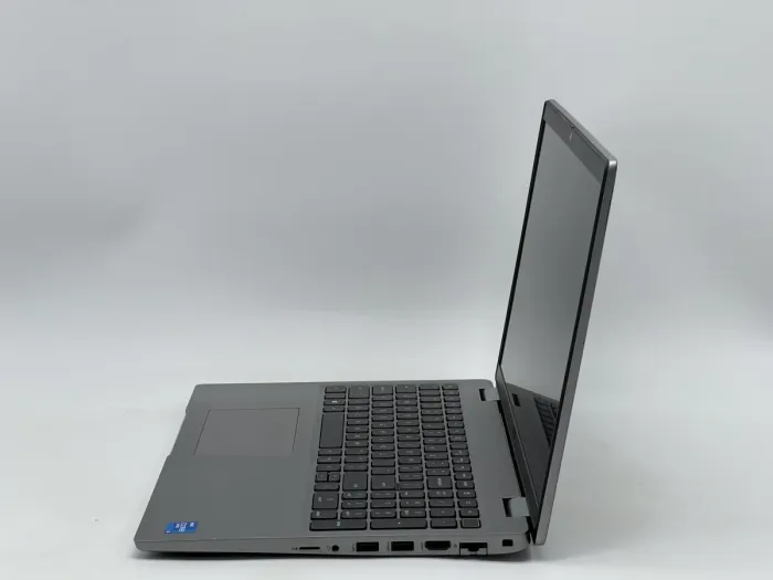 Ноутбук Dell Latitude 5520, i5-1145G7, 16 GB, 240 GB, Intel Iris Xe Graphics, 1920x1080, IPS [SH26071107] БУ - изображение 3