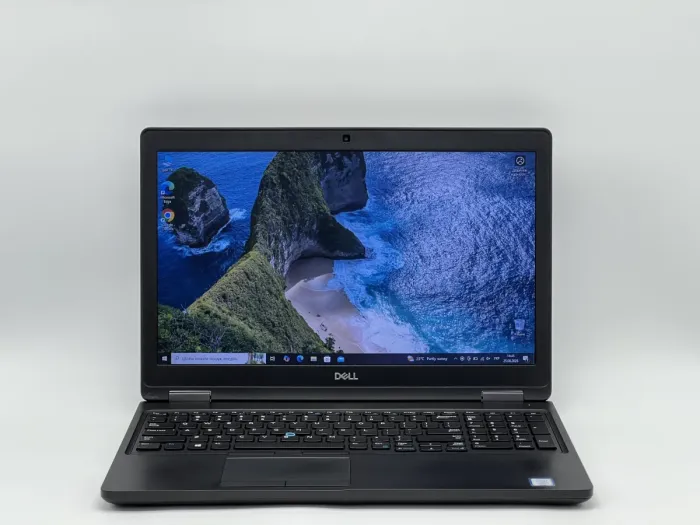 Ноутбук Dell Latitude 5590, i5-7300U, 8 GB, 120 GB, Intel HD Graphics 620, 1366x768, TN [SH26061008] БУ - зображення 1