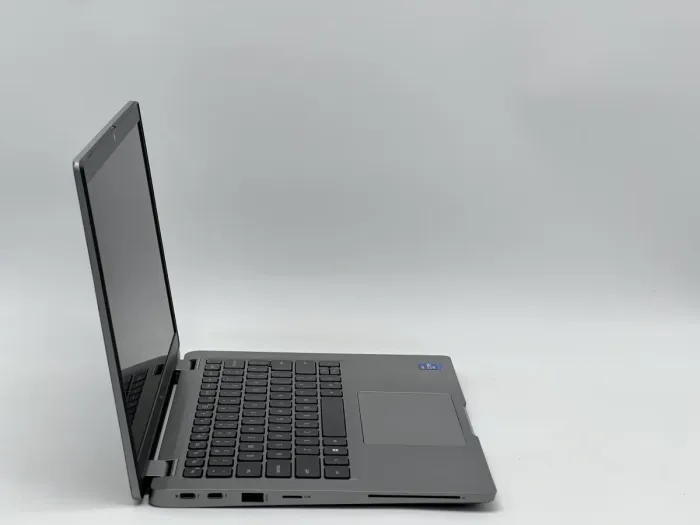 Ноутбук Dell Latitude 5320, i7-1185G7, 16 GB, 240 GB, Intel Iris Xe Graphics, 1920x1080, IPS [SH26051259] БУ - зображення 2