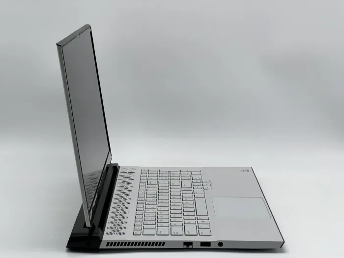 Ноутбук Dell Alienware M17 R4, i7-10750H, 16 GB, 1024 GB, NVIDIA GeForce RTX 3070, 1920x1080, IPS [SH2505944] БУ - зображення 2