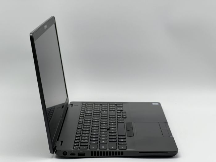 Ноутбук Dell Latitude 5500, i7-8665U, 16 GB, 240 GB, Intel UHD Graphics 620, 1920x1080, IPS [SH2507061] БУ - изображение 2